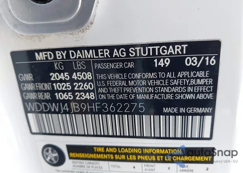 2017 Mercedes-Benz C 300 z USA, uszkodzony, nr VIN WDDWJ4JB9HF362275